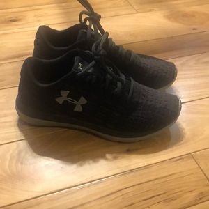 Under Armour Tennis shoes
